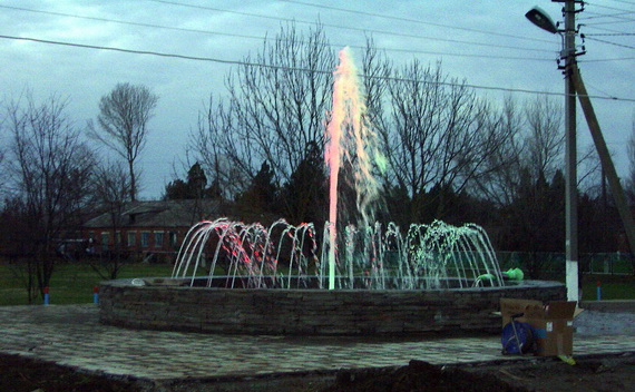 Светодинамический фонтан п.Галицин