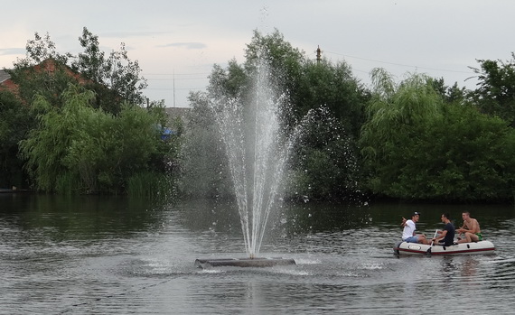 Плавающий фонтан ст. Мингрельская